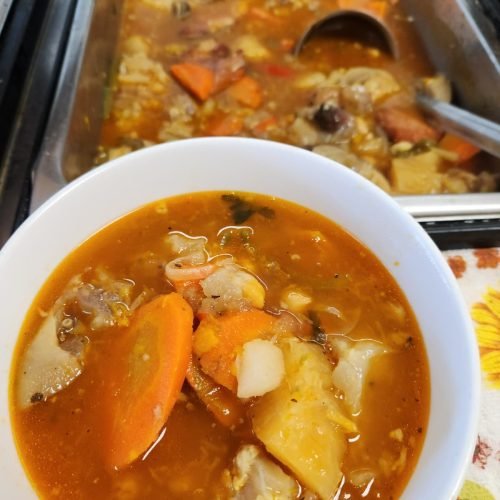 cocido de patas de vacas just on friday